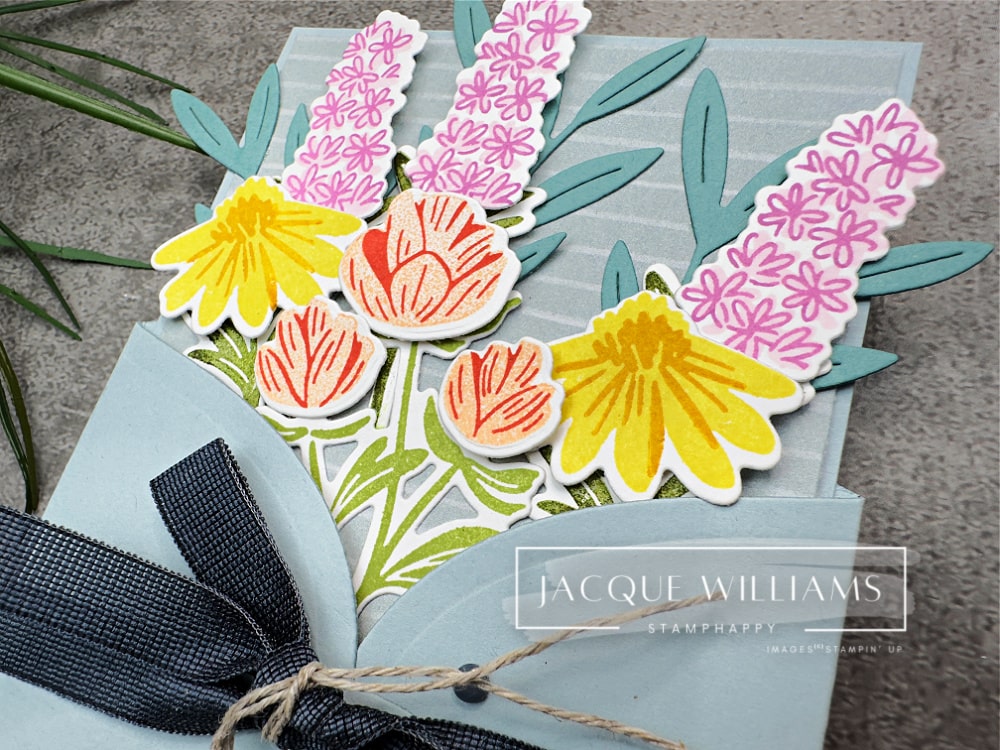 Use the Pretty Florals stamp and die set for a Faux Envelope card!  Bursting with flowers, this is sure to make someone's day! using Stampin' Up! products with Jacque Williams in New Zealand